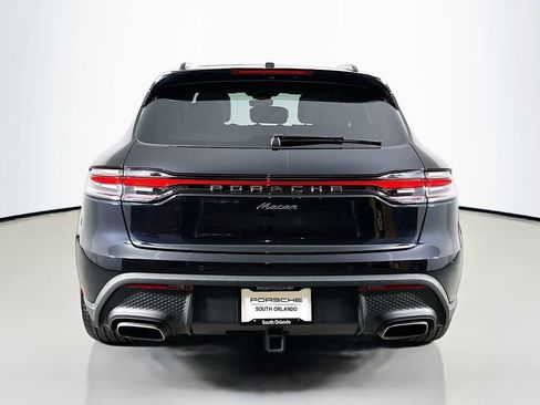 Certified 2024 Porsche Macan AWD/4WD image 10