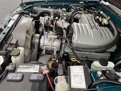 Used 1990 Ford Mustang LX image 20