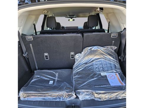 New 2026 Nissan Pathfinder SV image 17