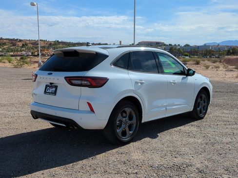Used 2023 Ford Escape ST-Line w/ Tech Pack #1 FWD image 7