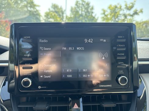 Used 2022 Toyota Corolla Cross L FWD image 8