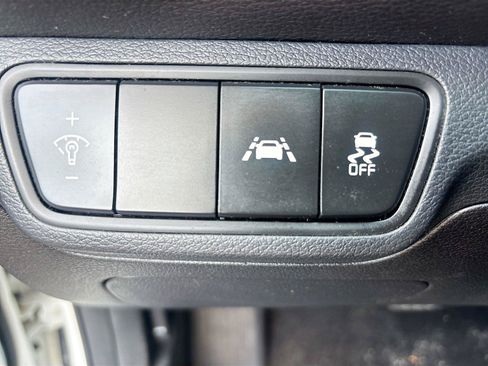 Used 2019 Kia Forte LXS FWD image 10