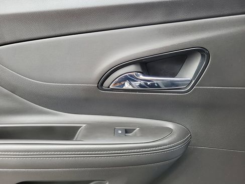 Used 2018 Buick Encore Preferred image 14