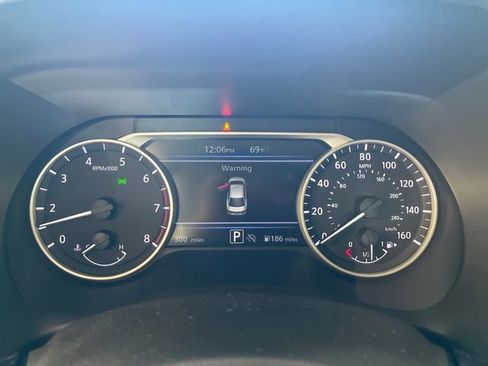 Used 2025 Nissan Sentra SV FWD image 10