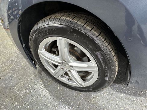 Used 2016 Toyota Corolla LE image 11