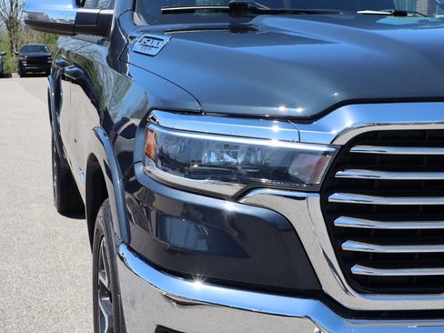 Used 2025 RAM 1500 Laramie AWD/4WD image 5