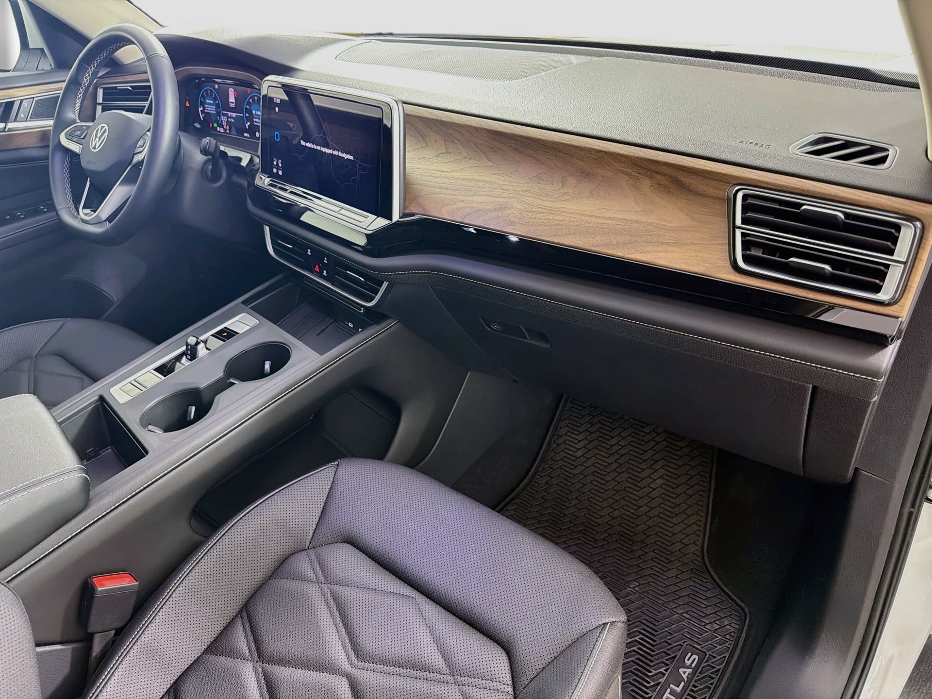 Certified 2026 Volkswagen Atlas SE FWD image 29