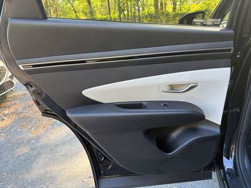 Certified 2023 Hyundai Tucson SEL AWD/4WD image 16