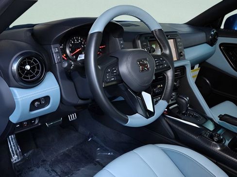 Used 2024 Nissan GT-R w/ Floor Mat Package AWD/4WD image 23