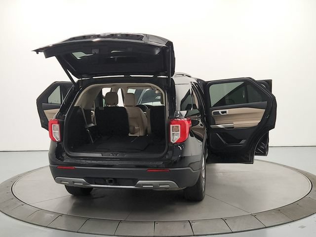 Used 2023 Ford Explorer XLT w/ Equipment Group 202A RWD image 15