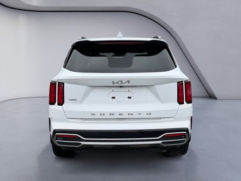 Used 2022 Kia Sorento SX image 4