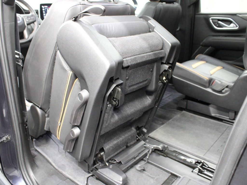 Used 2024 GMC Yukon XL AT4 w/ AT4 Premium Plus Package AWD/4WD image 75