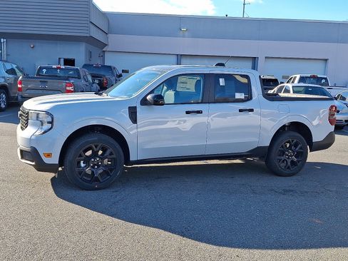 New 2026 Ford Maverick XLT w/ XLT Luxury Package AWD/4WD image 4