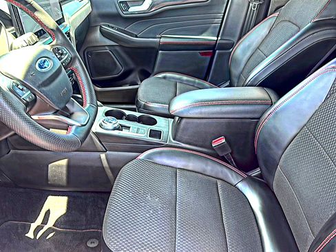 Used 2023 Ford Escape ST-Line w/ Tech Pack #1 FWD image 13