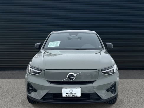 Certified 2024 Volvo C40 P8 Recharge Plus image 2