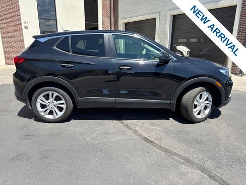 Used 2022 Buick Encore GX Preferred w/ Cold Weather Comfort Package AWD/4WD image 8