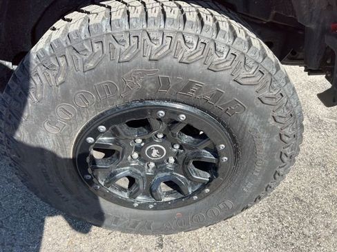 Used 2022 Ford Bronco Wildtrak image 22