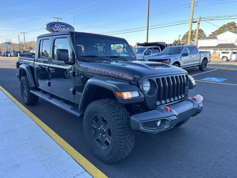 Used 2022 Jeep Gladiator Mojave w/ Trailer Tow Package image 3