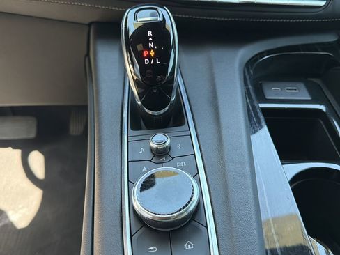 Certified 2021 Cadillac Escalade Sport image 35