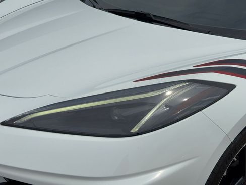 Used 2022 Chevrolet Corvette Stingray Premium Cpe w/ Z51 Performance Package RWD image 12