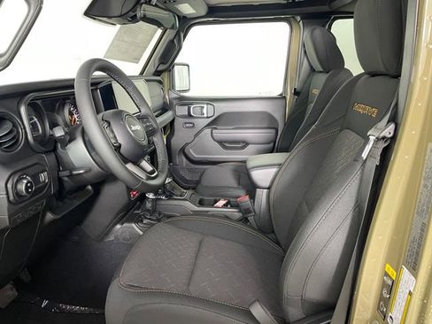 New 2026 Jeep Gladiator Mojave image 2