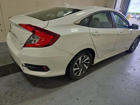 Used 2017 Honda Civic EX image 4