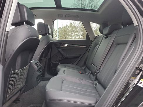 Used 2020 Audi Q5 e Prestige w/ Prestige Package image 10