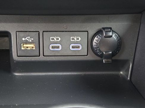 Used 2023 Toyota Highlander XSE AWD/4WD image 24