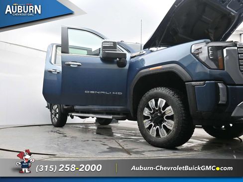 New 2026 GMC Sierra 2500 Denali w/ Denali Reserve Package AWD/4WD image 31