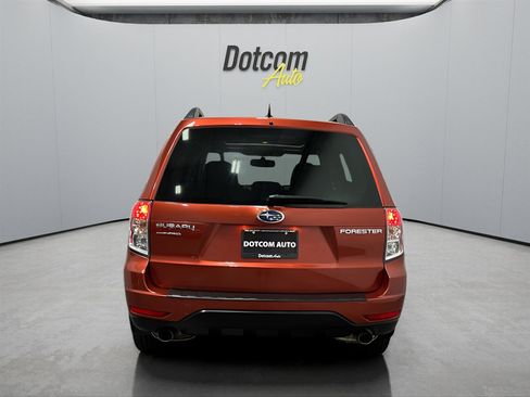 Used 2011 Subaru Forester 2.5X Premium w/ All-Weather Pkg image 9