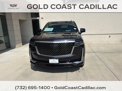 Used 2023 Cadillac Escalade ESV Premium Luxury AWD/4WD image 5