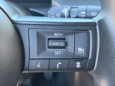 Certified 2025 Nissan Kicks SV w/ Interior Electronics Package FWD image 29