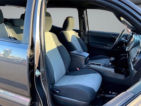 Used 2023 Toyota Tacoma TRD Off-Road w/ Technology Package image 28