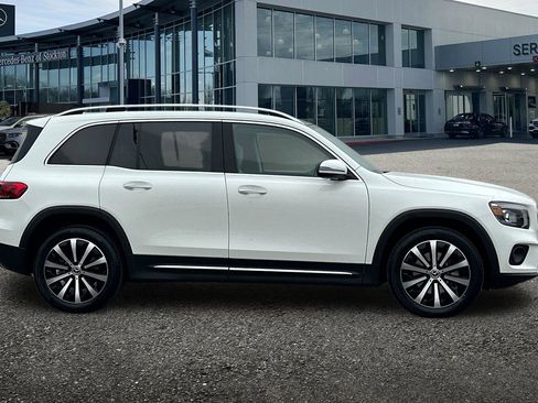 Certified 2021 Mercedes-Benz GLB 250 4MATIC image 3