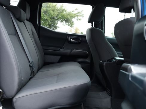 Used 2016 Toyota Tacoma SR5 image 25