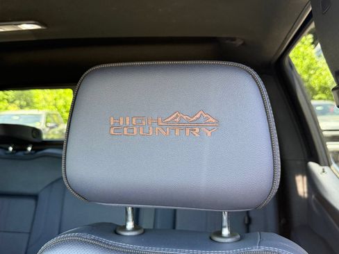 Used 2023 Chevrolet Silverado 1500 High Country w/ High Country Premium Package AWD/4WD image 17