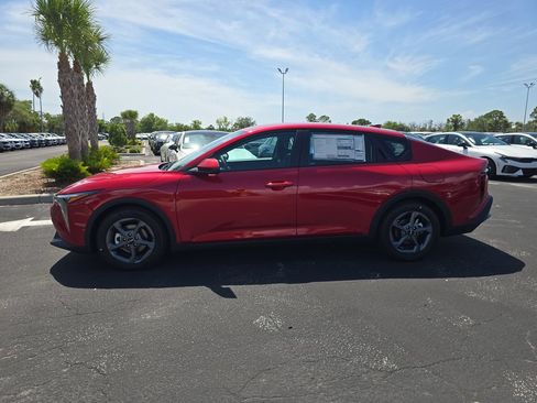 New 2026 Kia K4 FWD image 4