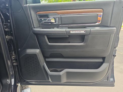 Used 2015 RAM 2500 Laramie AWD/4WD image 27