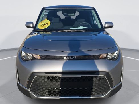 New 2025 Kia Soul LX image 2