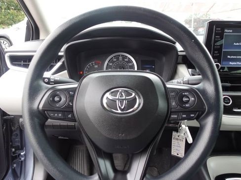 Certified 2022 Toyota Corolla LE FWD image 15