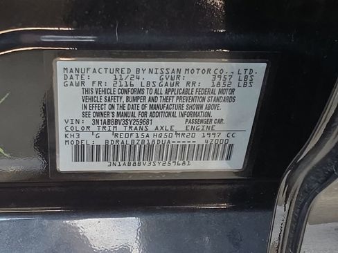 Used 2025 Nissan Sentra S FWD image 27
