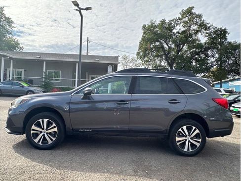 Used 2019 Subaru Outback 2.5i Limited image 4