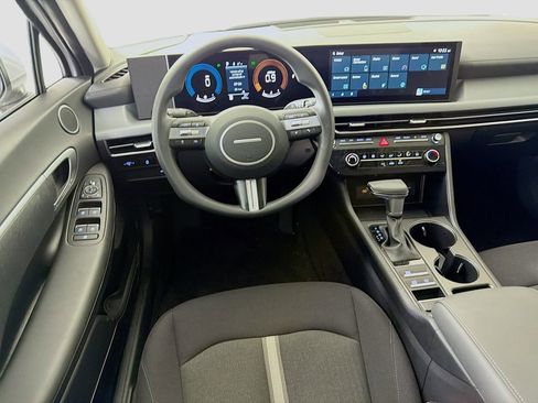 Used 2025 Hyundai Sonata SE FWD image 23