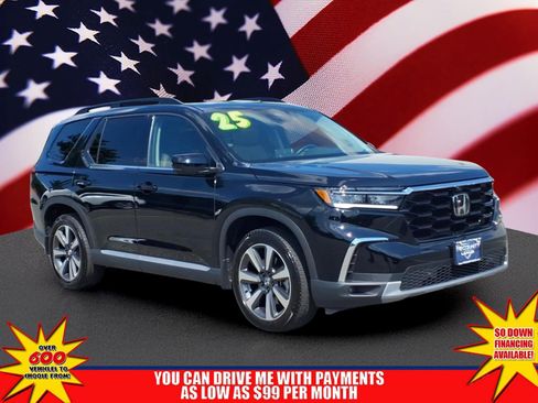 Used 2025 Honda Pilot Elite image 1