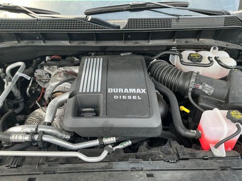 Used 2024 Chevrolet Silverado 1500 High Country AWD/4WD image 38