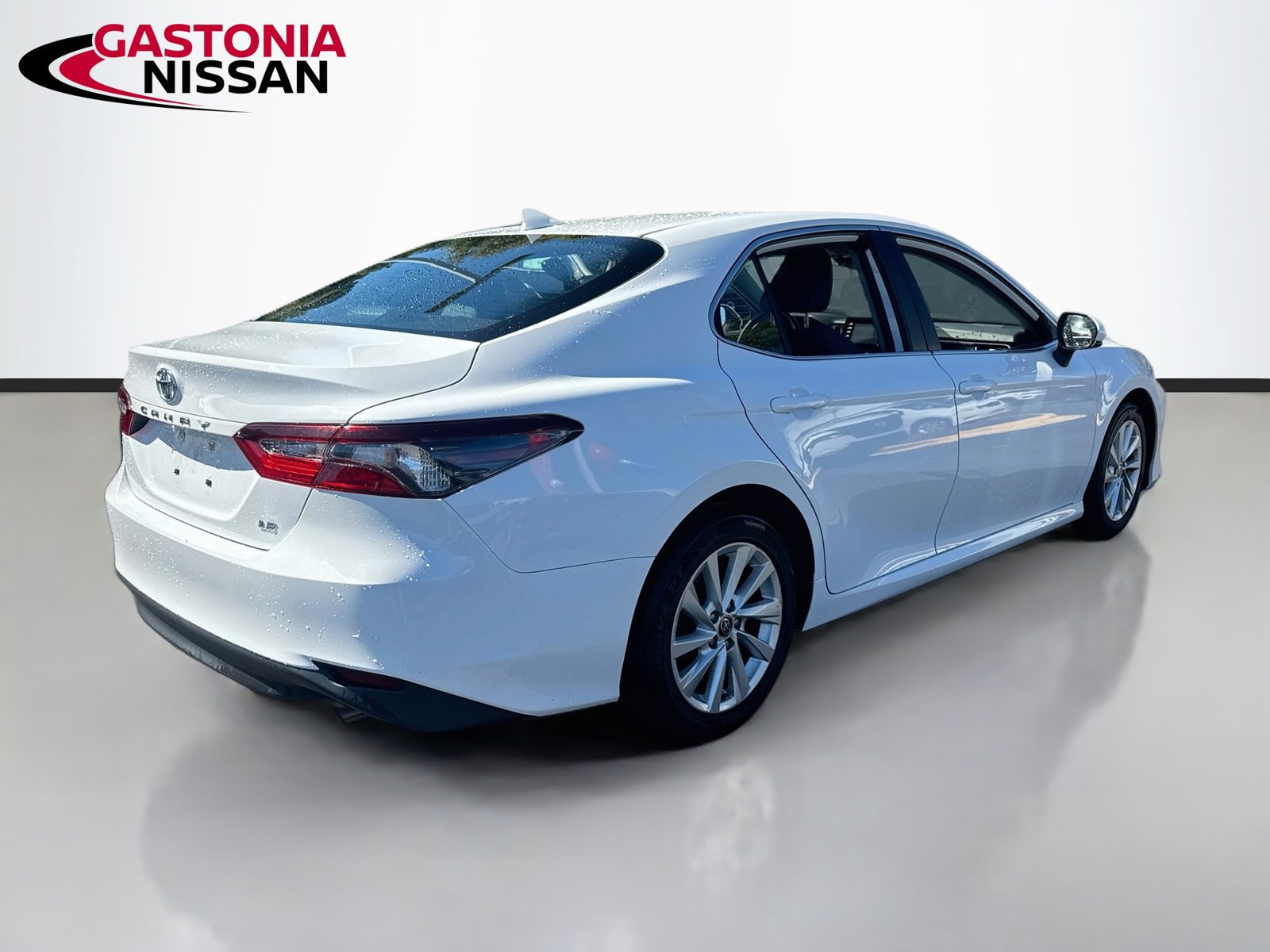 Used 2023 Toyota Camry LE FWD image 9