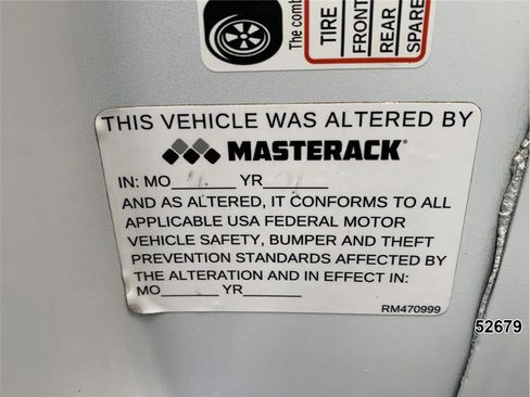Used 2021 Chevrolet Express 2500 RWD image 17