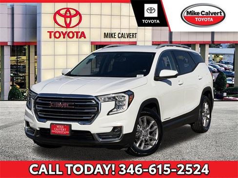 Used 2024 GMC Terrain SLT image 1