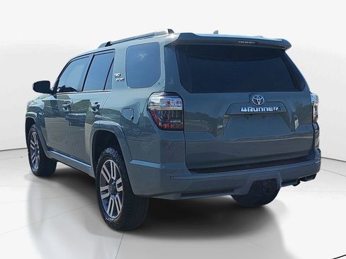Used 2022 Toyota 4Runner TRD Sport AWD/4WD image 8