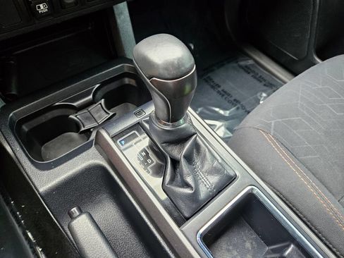 Used 2019 Toyota Tacoma TRD Off-Road AWD/4WD image 24